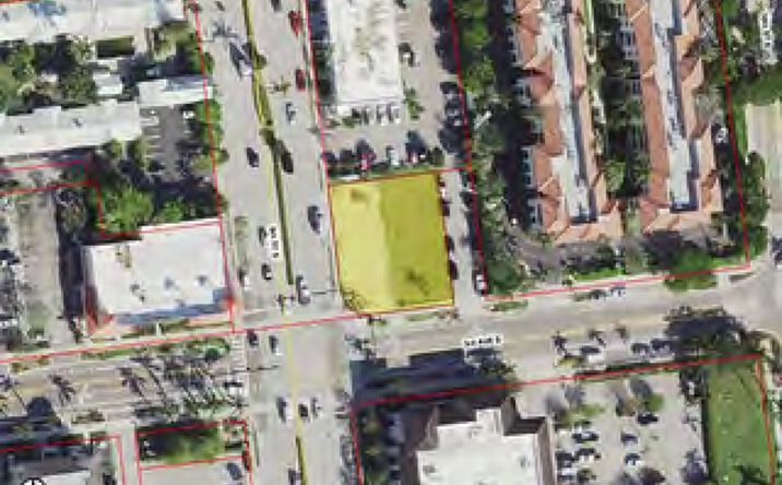 Pictures of Land property located at 271 9th St S, Naples, FL 34102 for lease - image #1