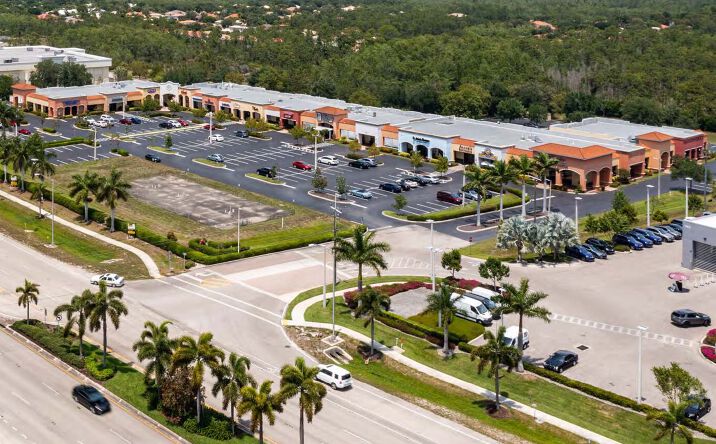 Pictures of Retail, Office property located at 14700 Tamiami Trl N, Naples, FL 34110 for lease - image #1