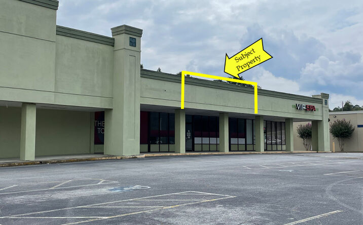 Pictures of Retail property located at 3764 Bloomfield Village Dr, Macon, GA 31206 for lease - image #1