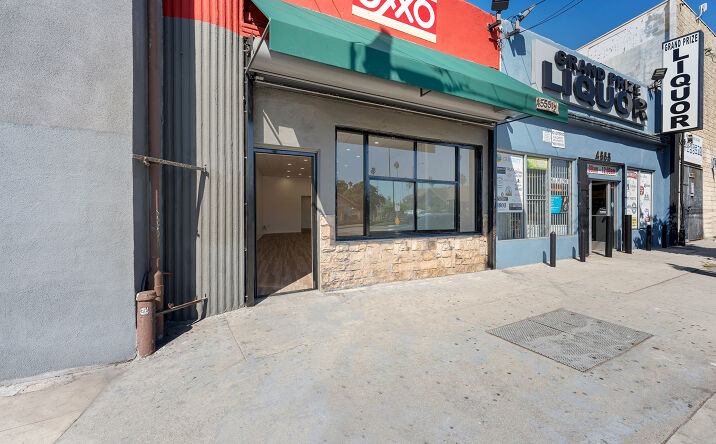 Pictures of Retail, Office, Special Purpose property located at 4555 W Washington Blvd, Los Angeles, CA 90019 for lease - image #1