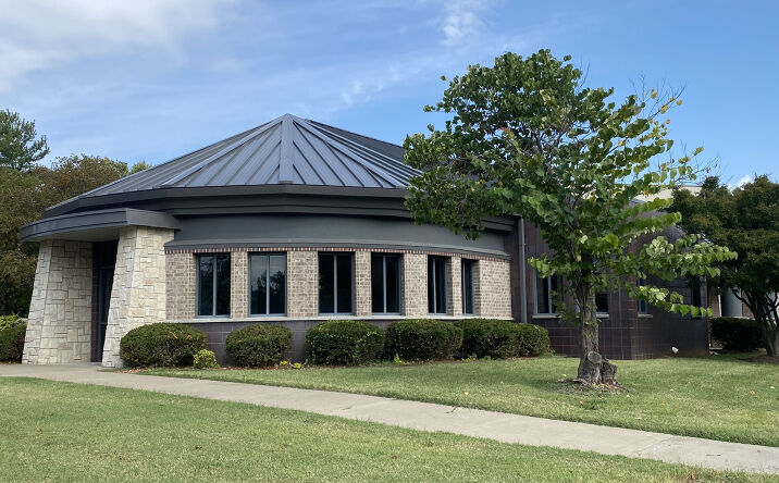 Pictures of Office property located at 1335 E Bradford Pkwy, Springfield, MO 65804 for lease - image #1