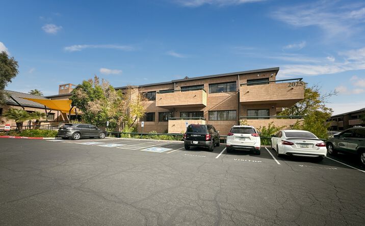 Pictures of Office property located at 2025 N 3rd St, 3rd Floor,, Phoenix, AZ 85004 for lease - image #1
