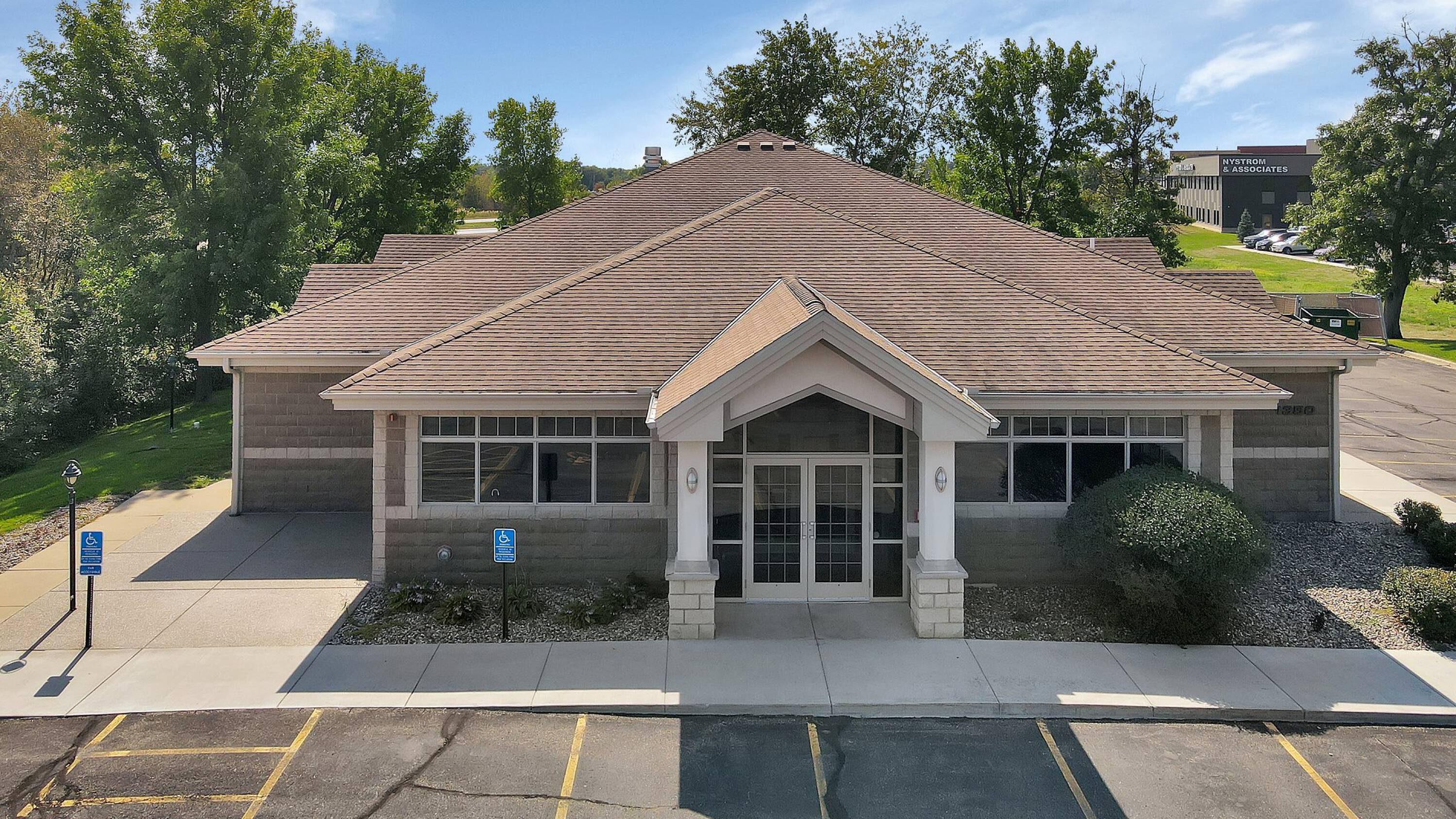 1350 Lesauk Dr, Sartell, MN 56377