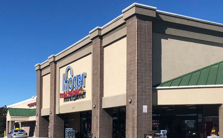Pictures of Retail property located at 1400 W Main St, Salem, VA 24153 for lease - image #1