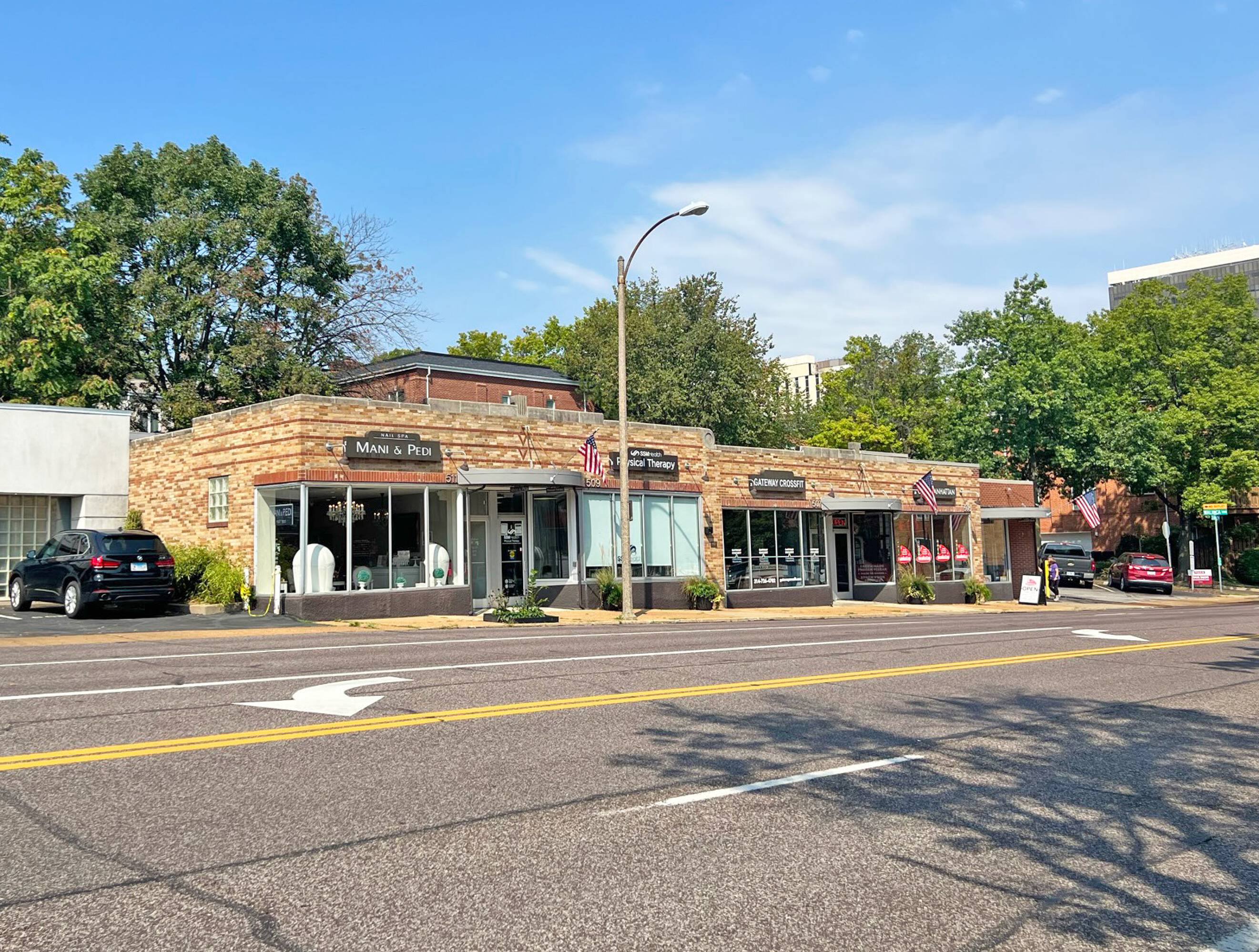 507 S Hanley Road, St. Louis, MO 63105