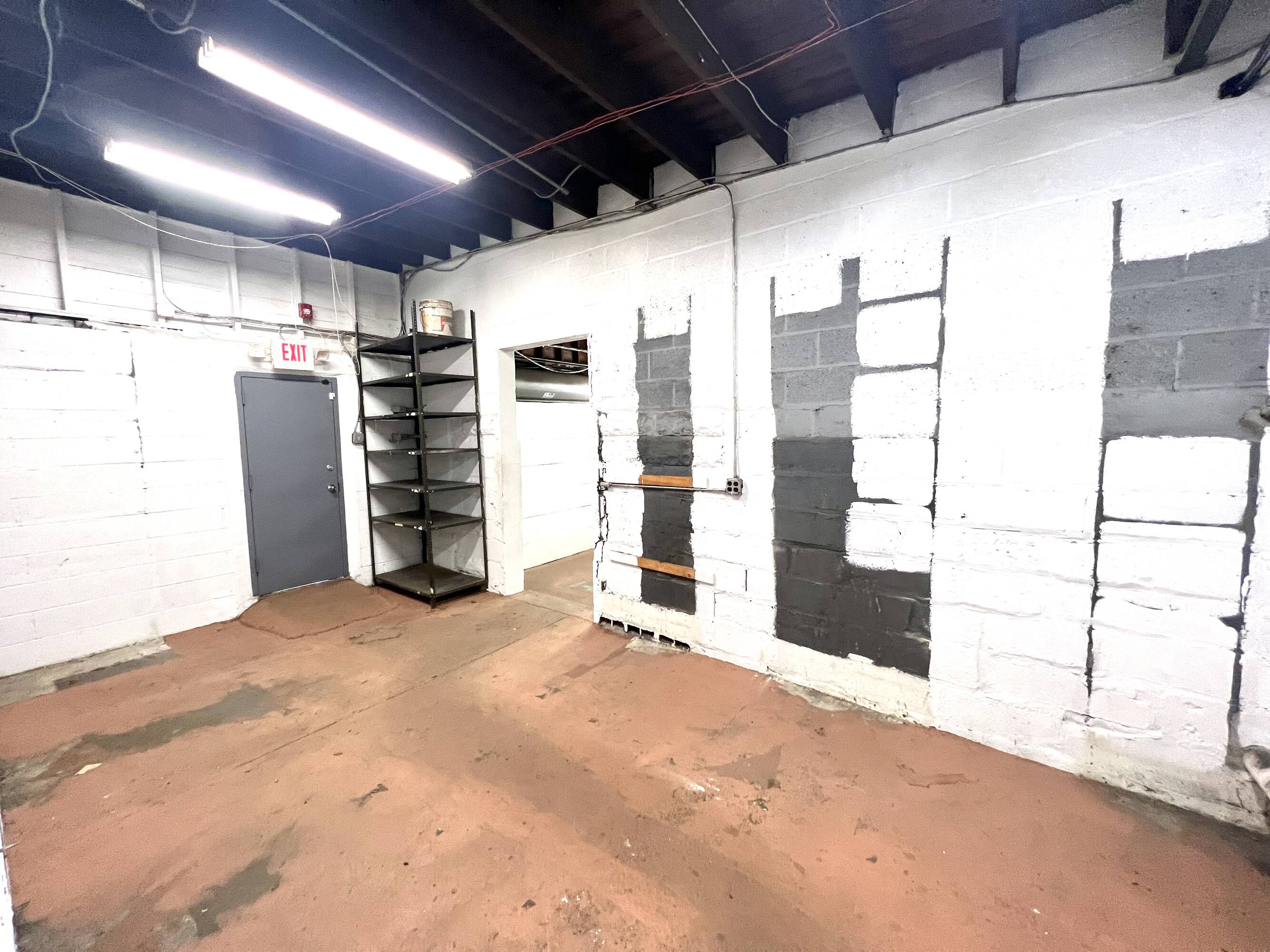 80 Holmes St, Belleville, NJ 07109