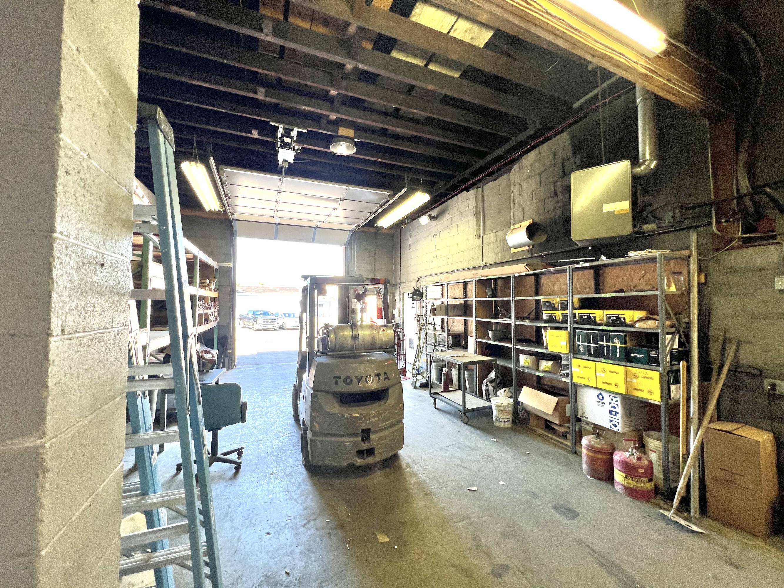 80 Holmes St, Belleville, NJ 07109