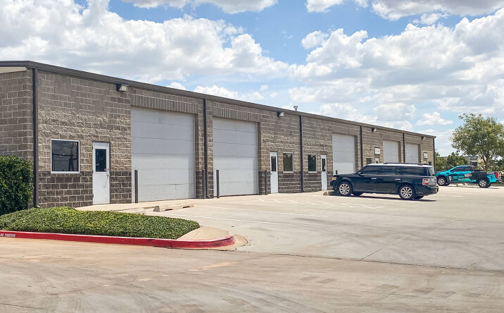 Pictures of Industrial, Office property located at 7300 NW 164th St, Edmond, OK 73013 for lease - image #1