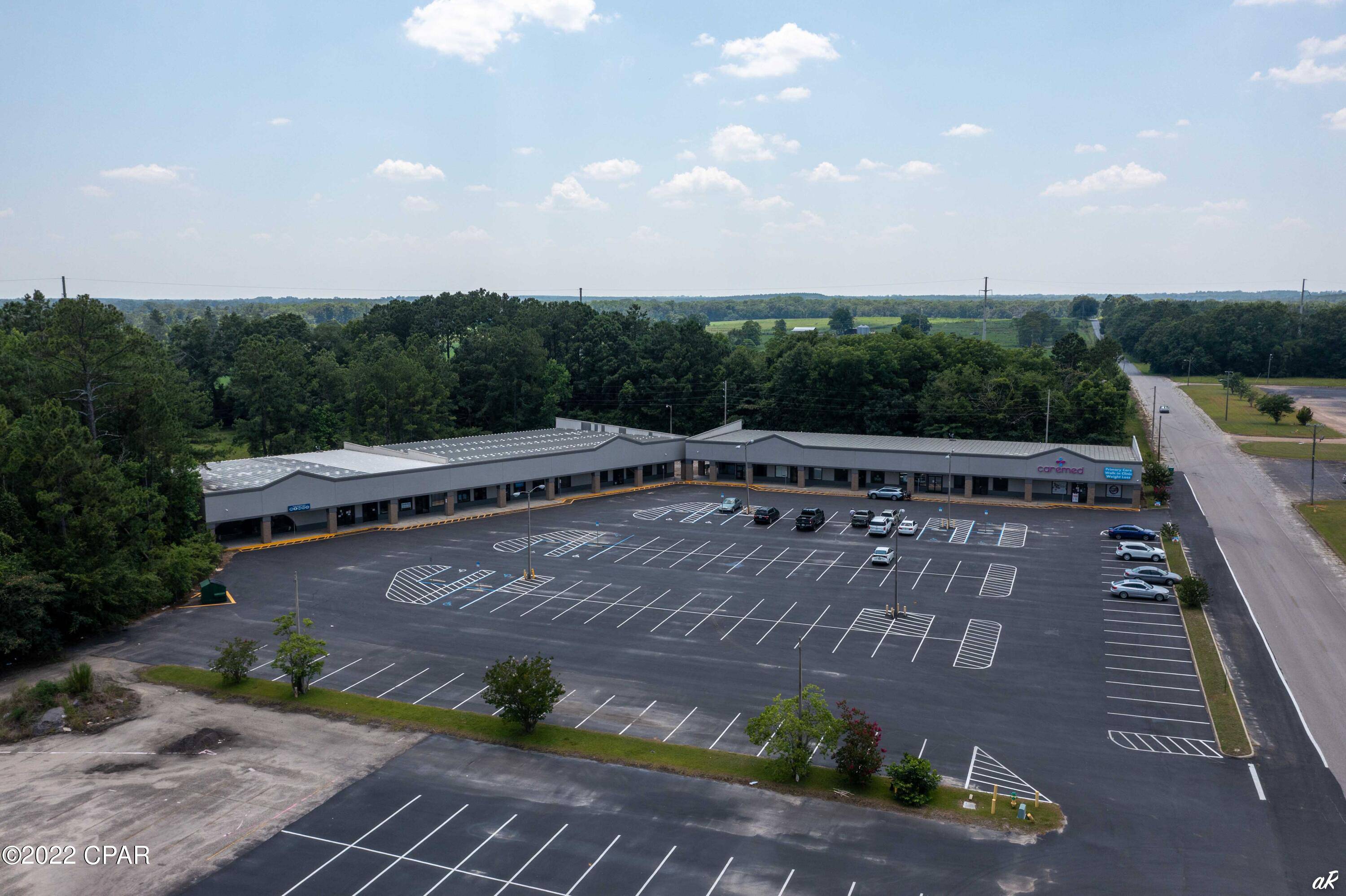 951 Prim Avenue, Graceville, FL 32440