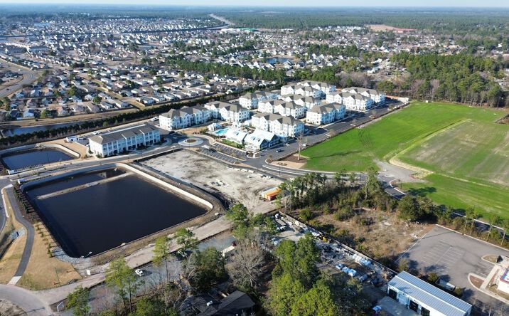 Pictures of Retail, Office, Restaurant property located at 7241 Market St, Wilmington, NC 28411 for lease - image #1
