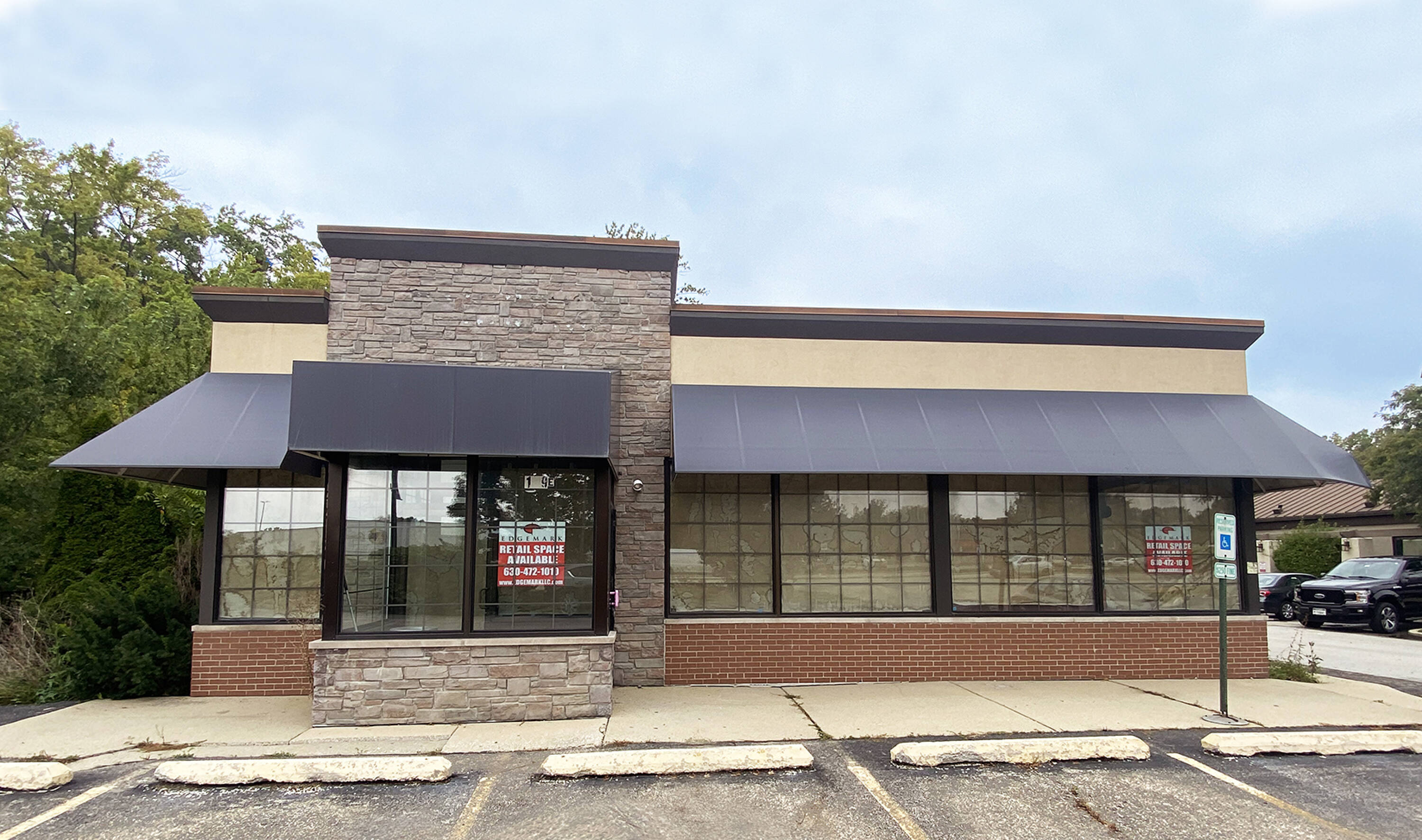 169 E Lake St, Bloomingdale, IL 60108