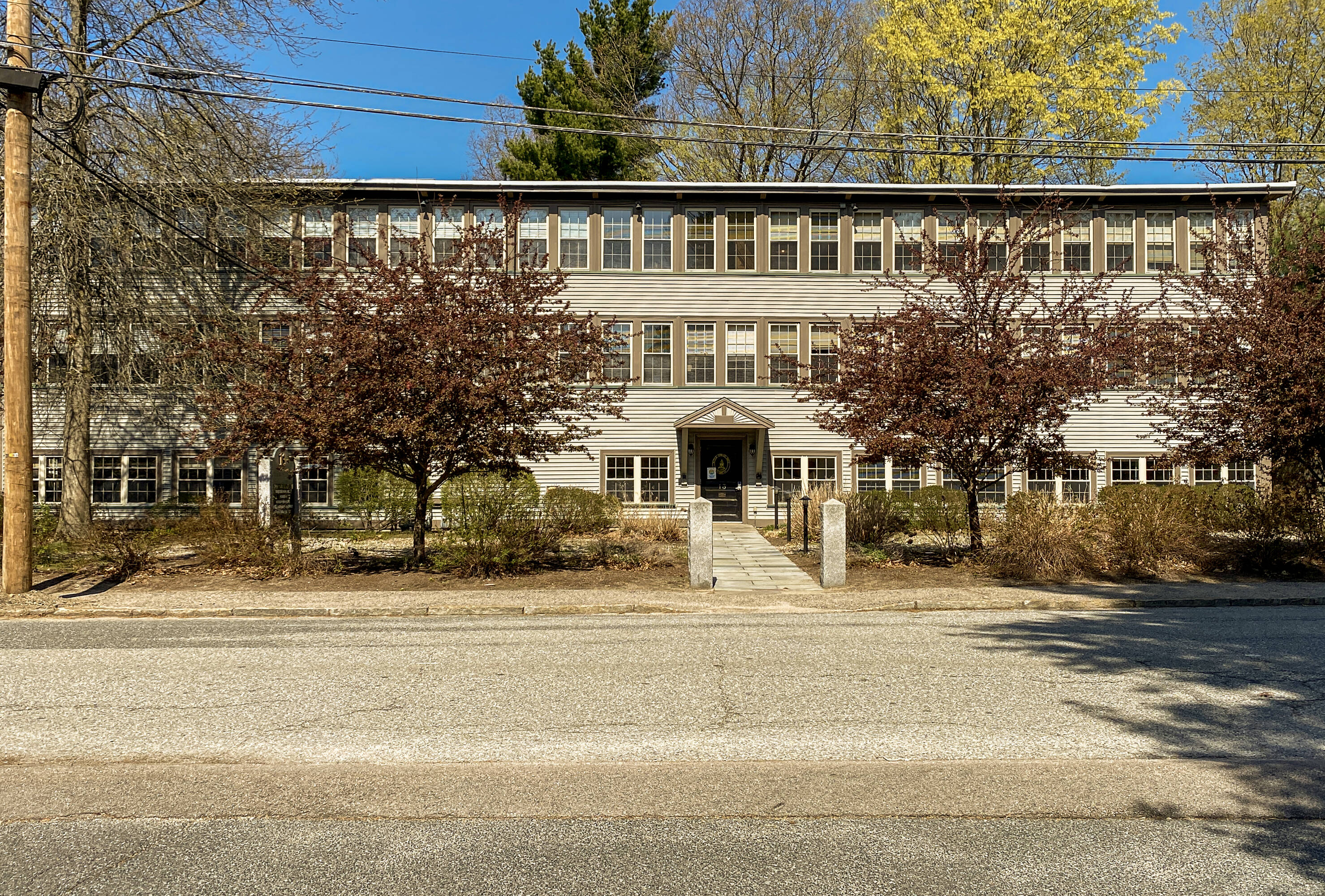 13 Water St, Holliston, MA 01746