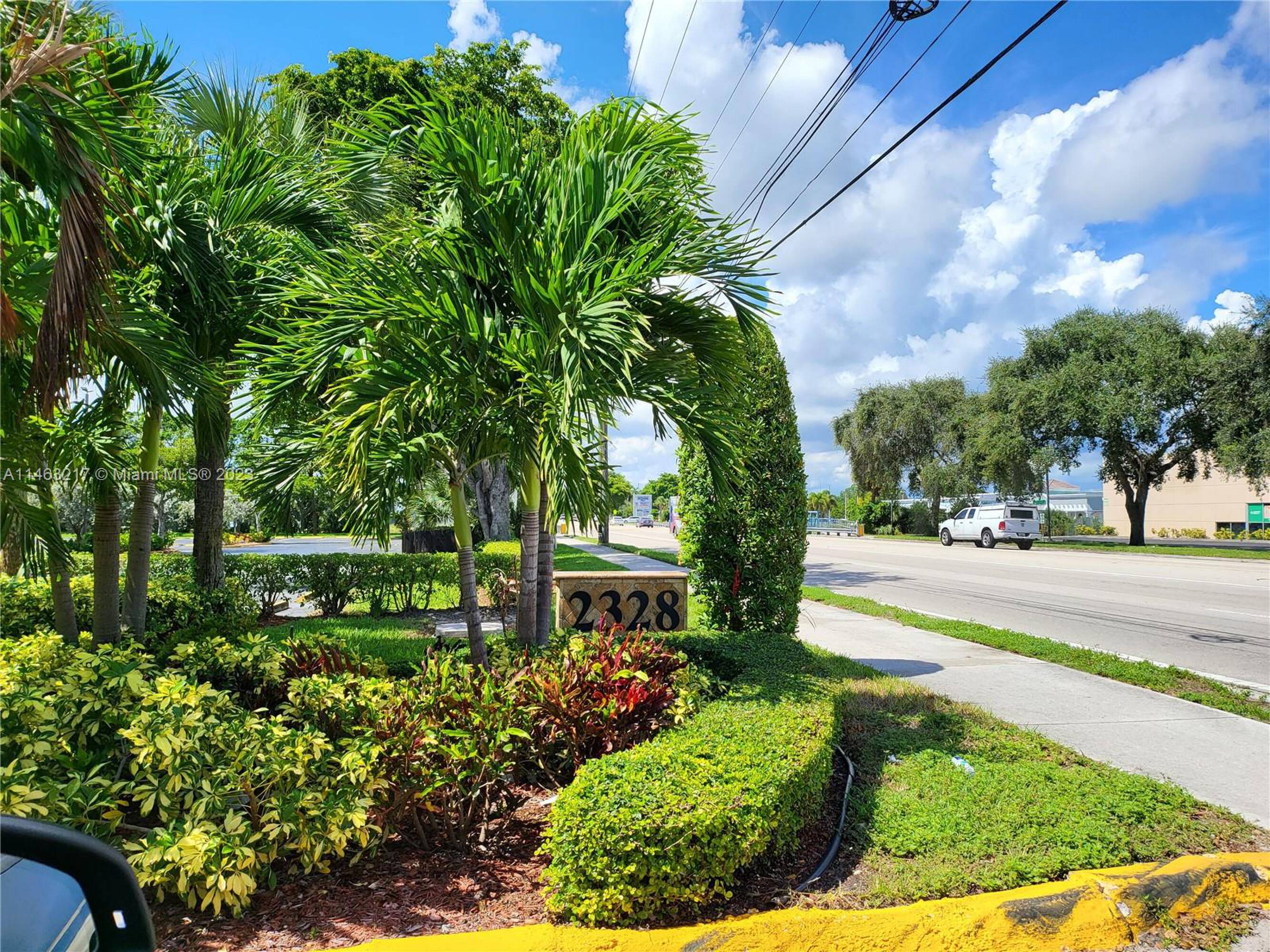 2328 N 10th AVE, Lake Worth, FL 33461