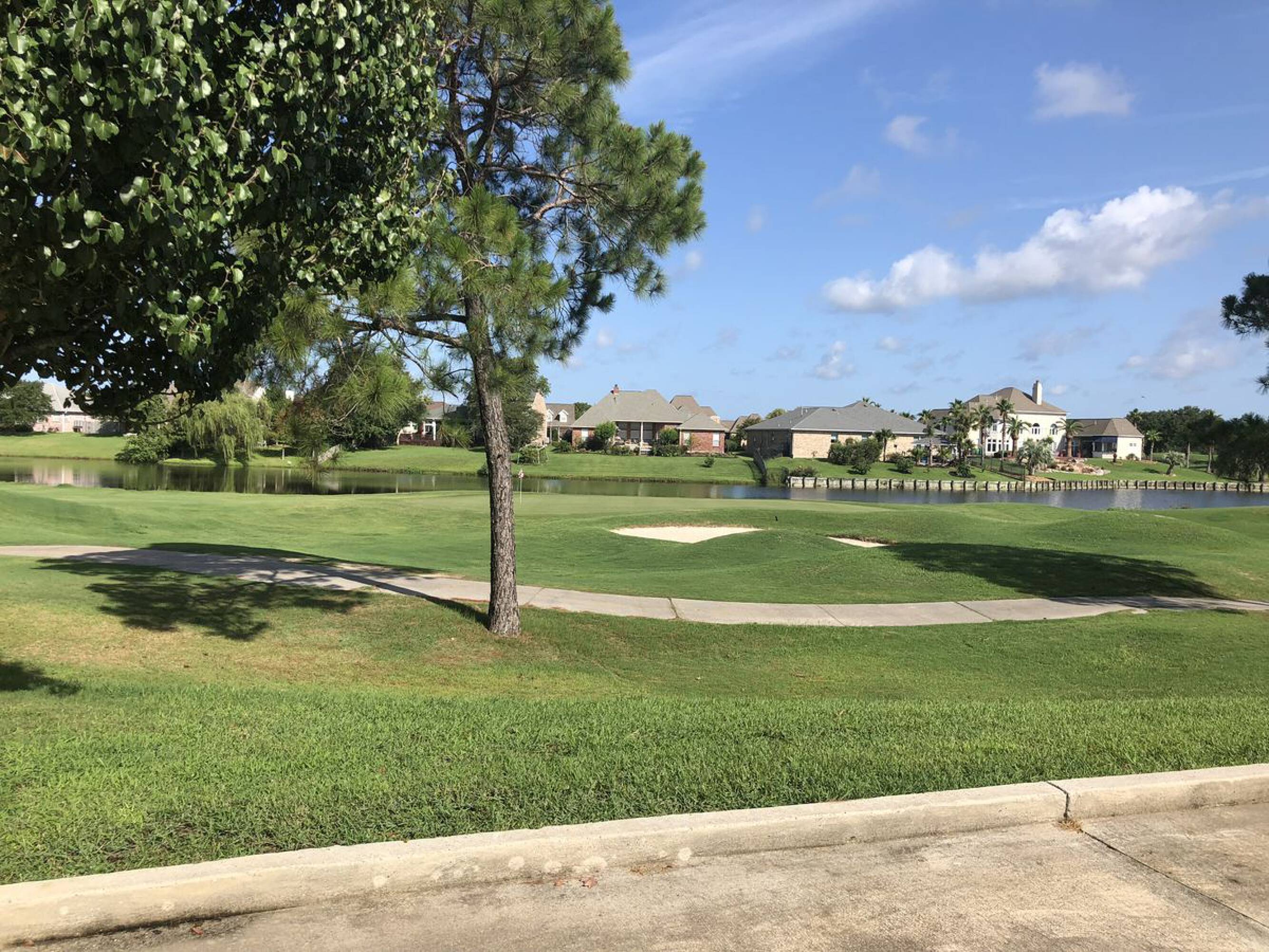 330 Oak Harbor Blvd, Slidell, LA 70458