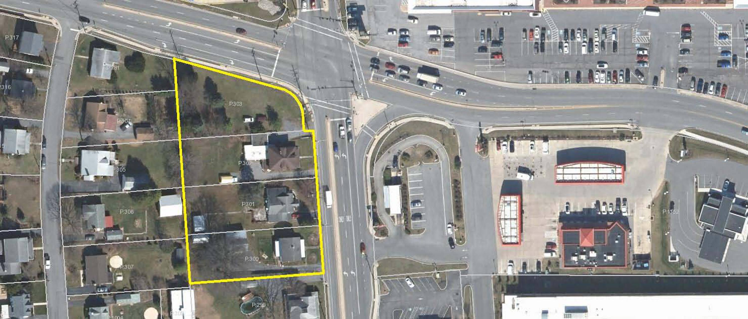13524 PENNSYLVANIA AVE Hagerstown MD 21742-2333 APN: 2227012787 | Crexi.com