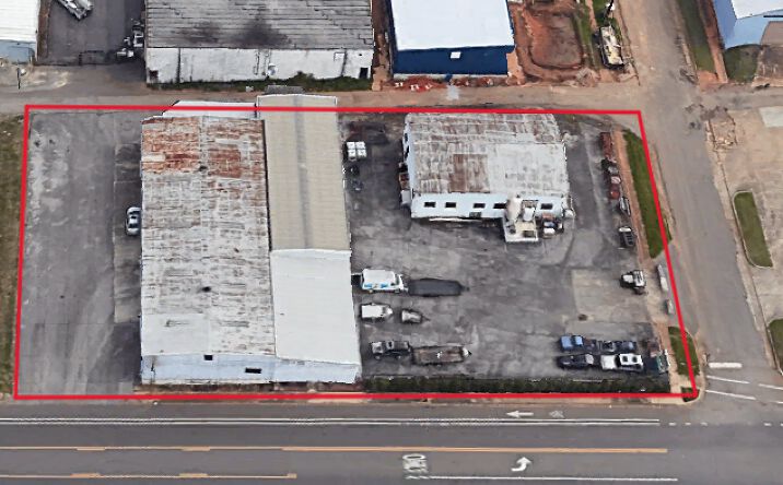 Pictures of Industrial property located at 3728 Messer Airport Hwy, Birmingham, AL 35222 for lease - image #1