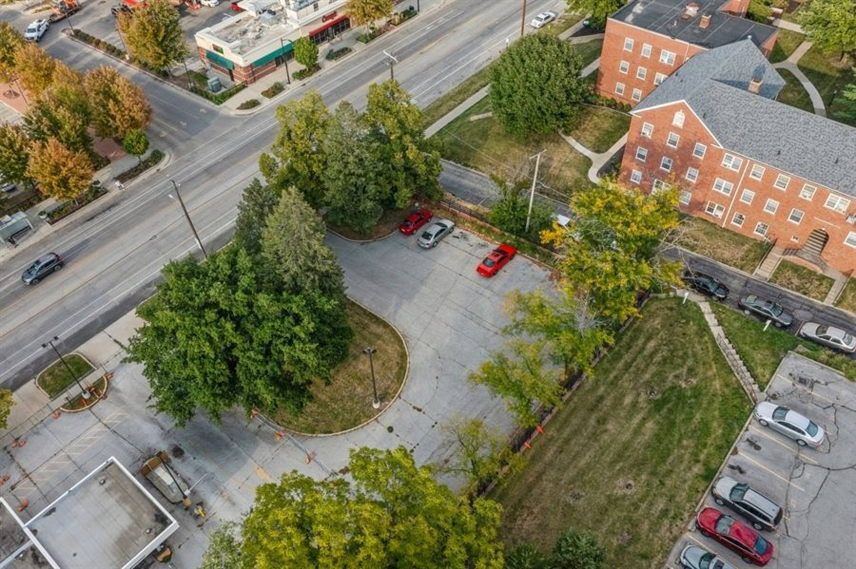 3404 Ingersoll Ave, Des Moines, IA 50312