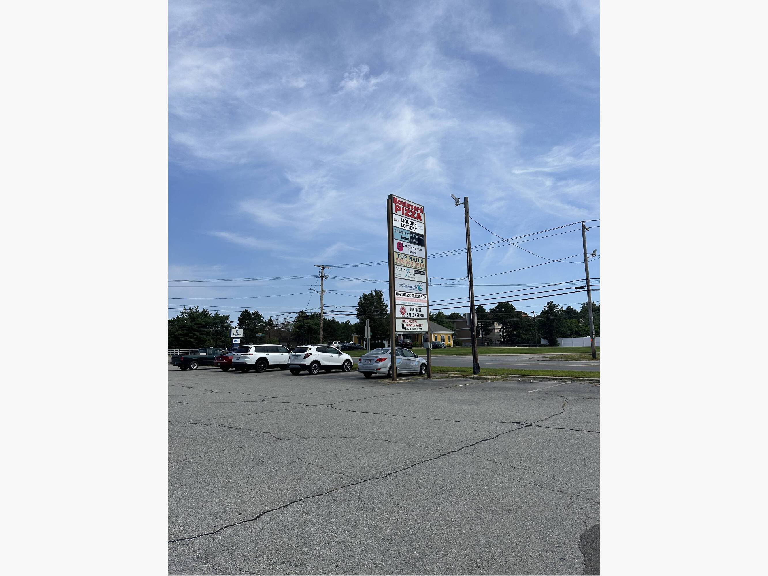 588 Kelley Blvd, North Attleborough, MA 02760