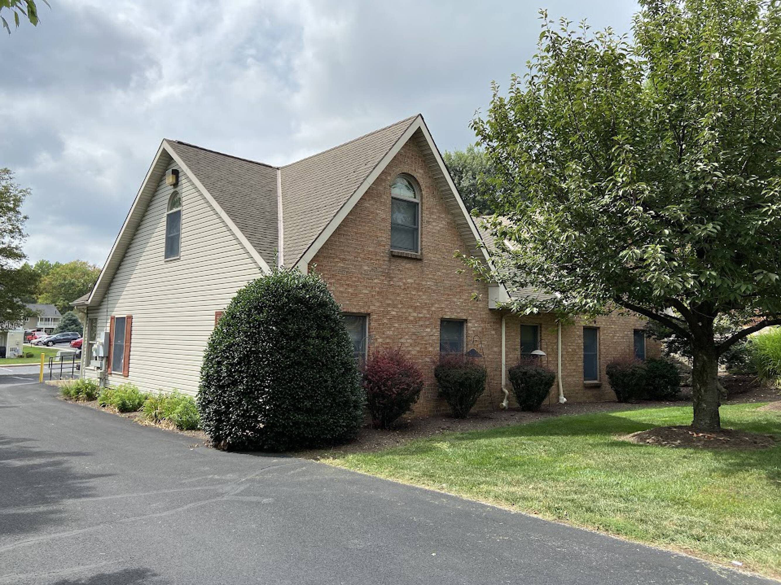 1029 Quentin Rd, Lebanon, PA 17042