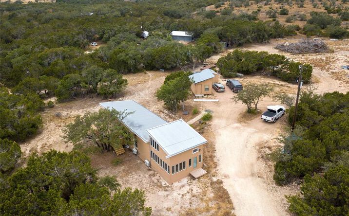 Pictures of Office, Land property located at 30303 Ranch Rd 12, Dripping Springs, TX 78620 for lease - image #1