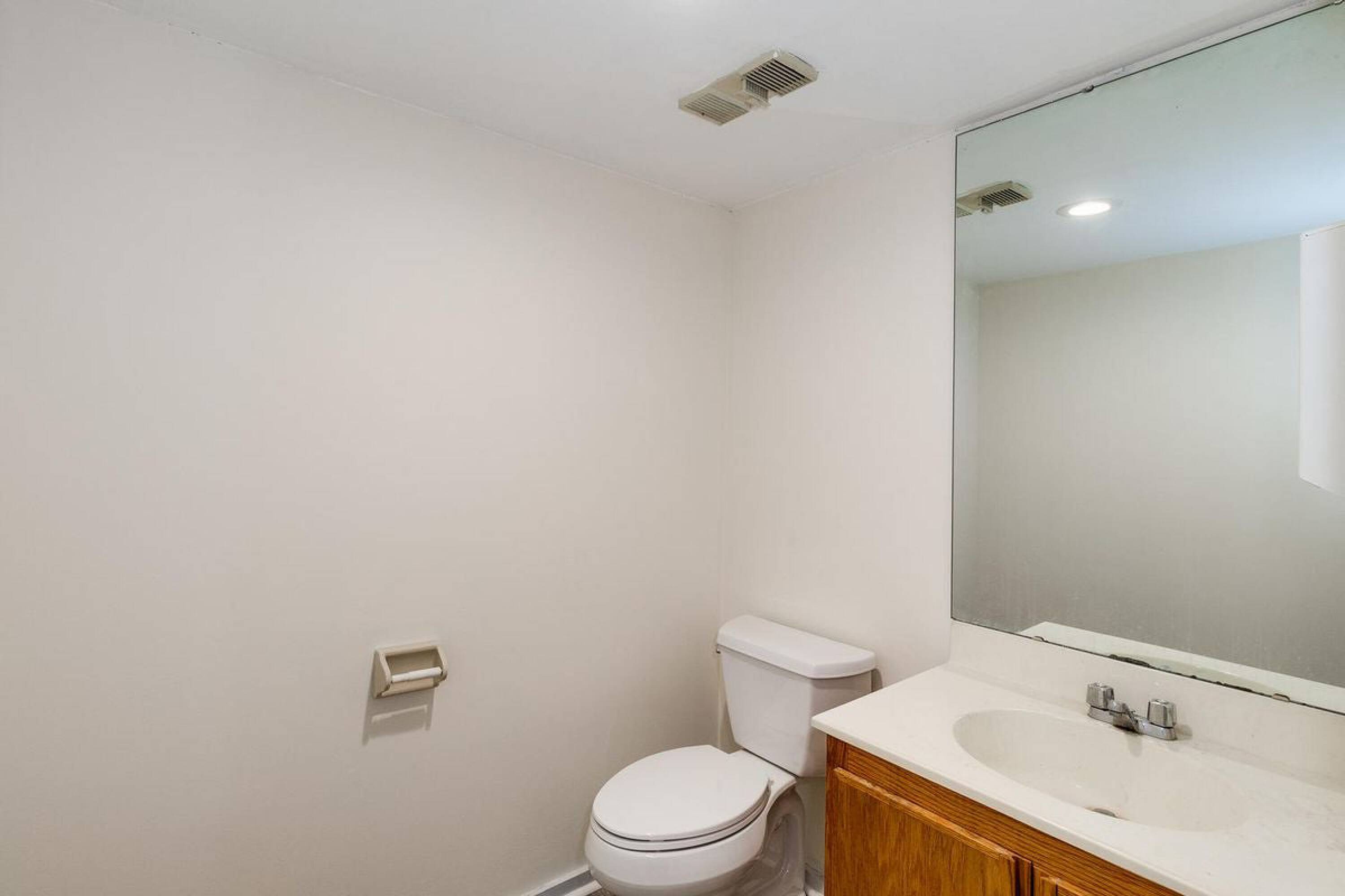 1010 E North St, Greenville, SC 29601