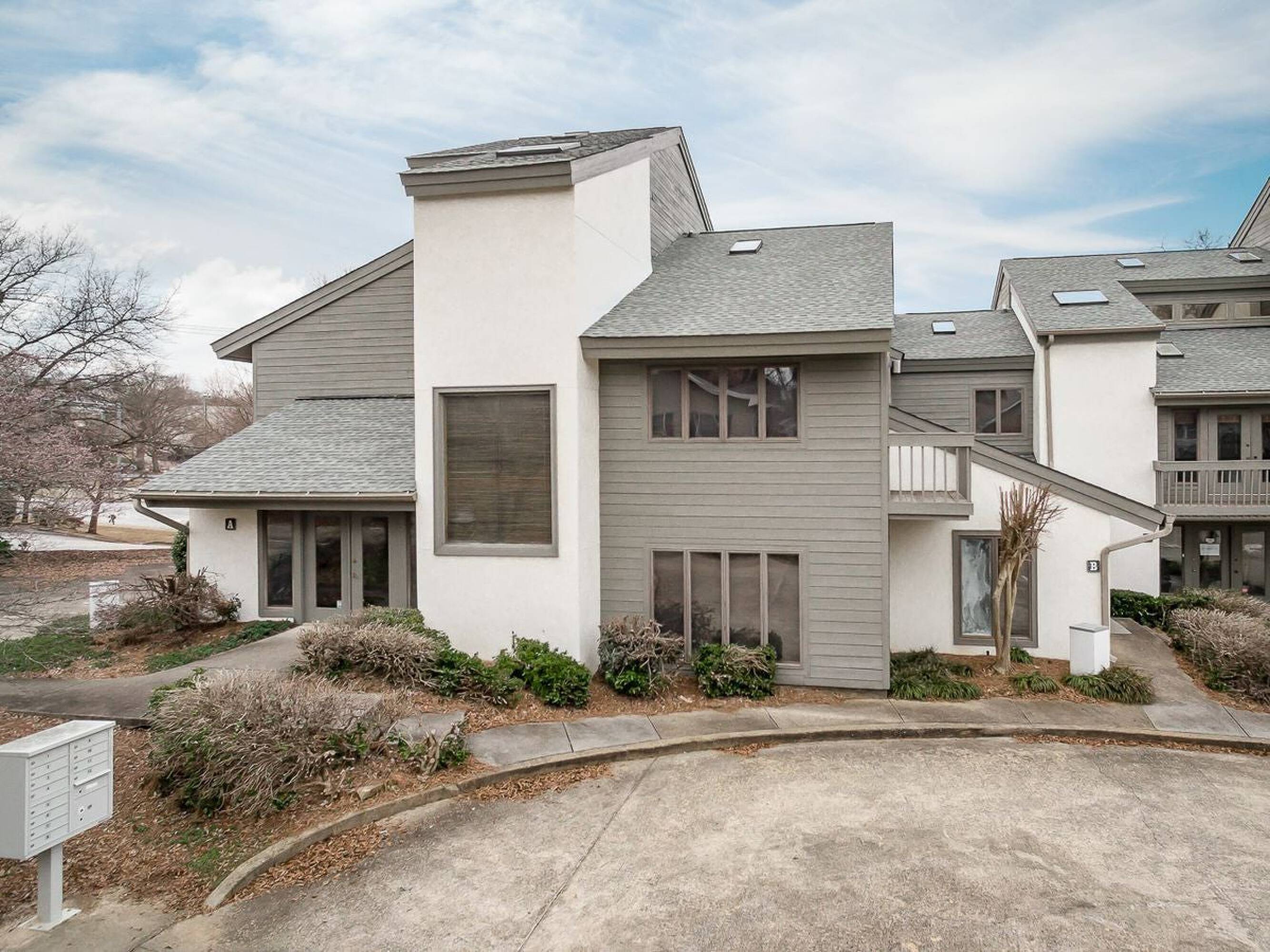 1010 E North St, Greenville, SC 29601