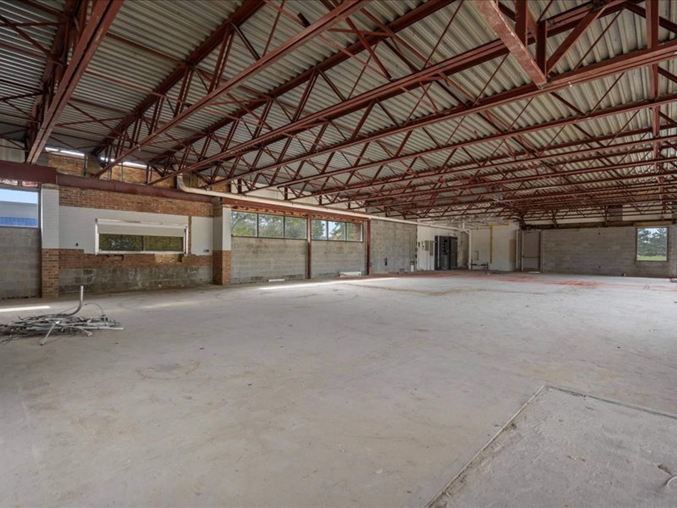 13620 Northbay Dr, Sterling Heights, MI 48313