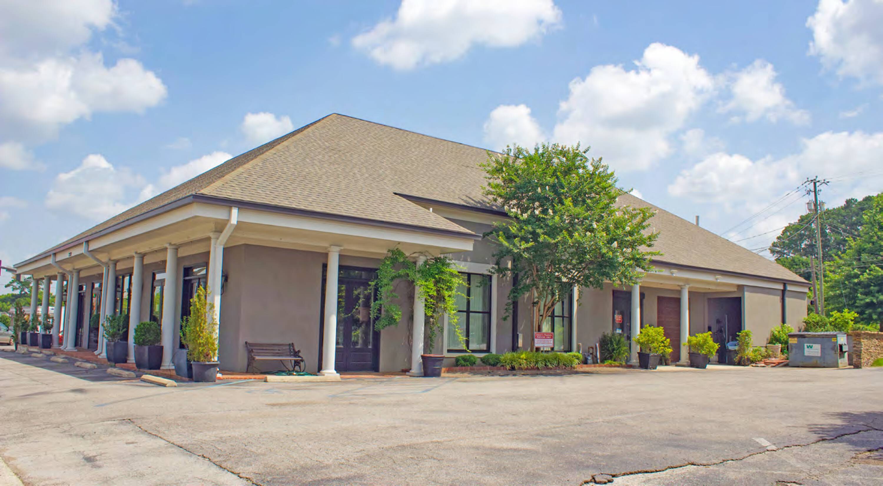 2359 Whitesburg Dr, Huntsville, AL 35801