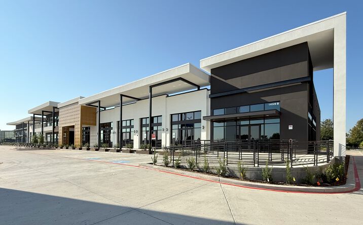 Pictures of Retail, Restaurant property located at 14025 Northwest Fwy, Houston, TX 77040 for lease - image #1