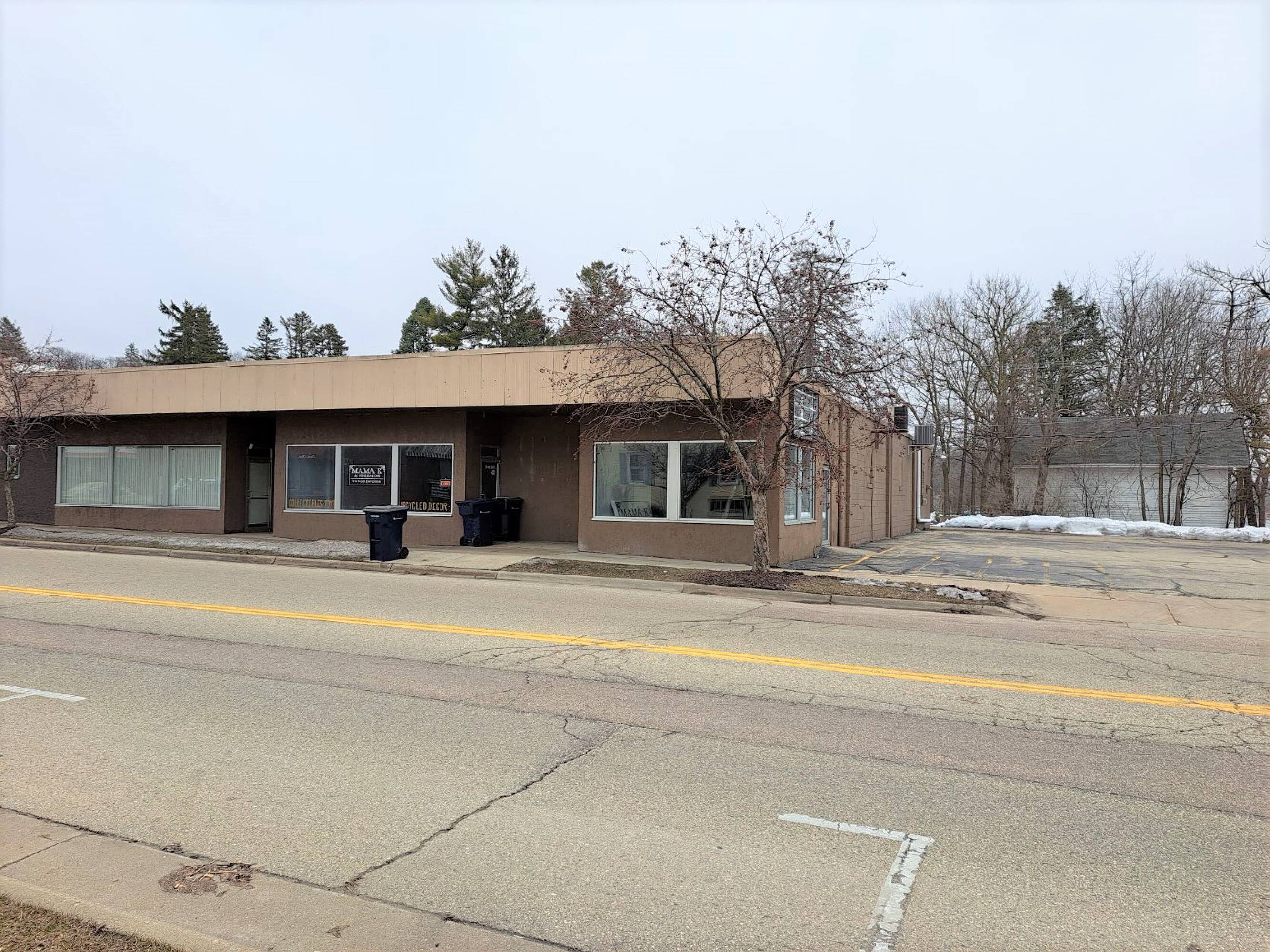 32 E Racine St, Janesville, WI 53545