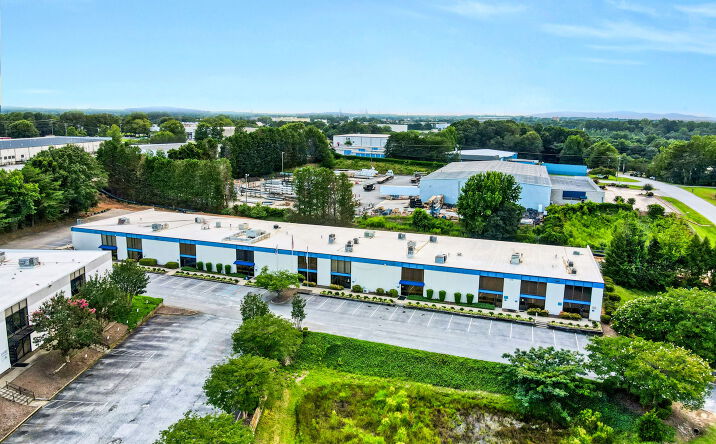 Pictures of Industrial property located at 135 Interstate Blvd, Greenville, SC 29615 for lease - image #1