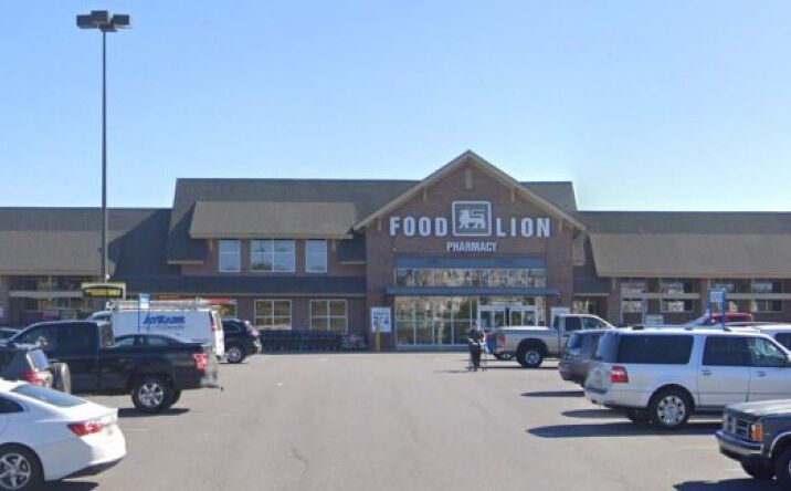Pictures of Retail property located at 78 Worchester Dr, Falling Waters, WV 25419 for lease - image #1