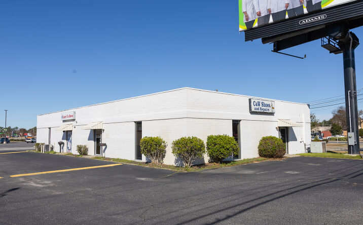 Pictures of Office, Retail property located at 1927 W Palmetto St, Florence, SC 29501 for lease - image #1