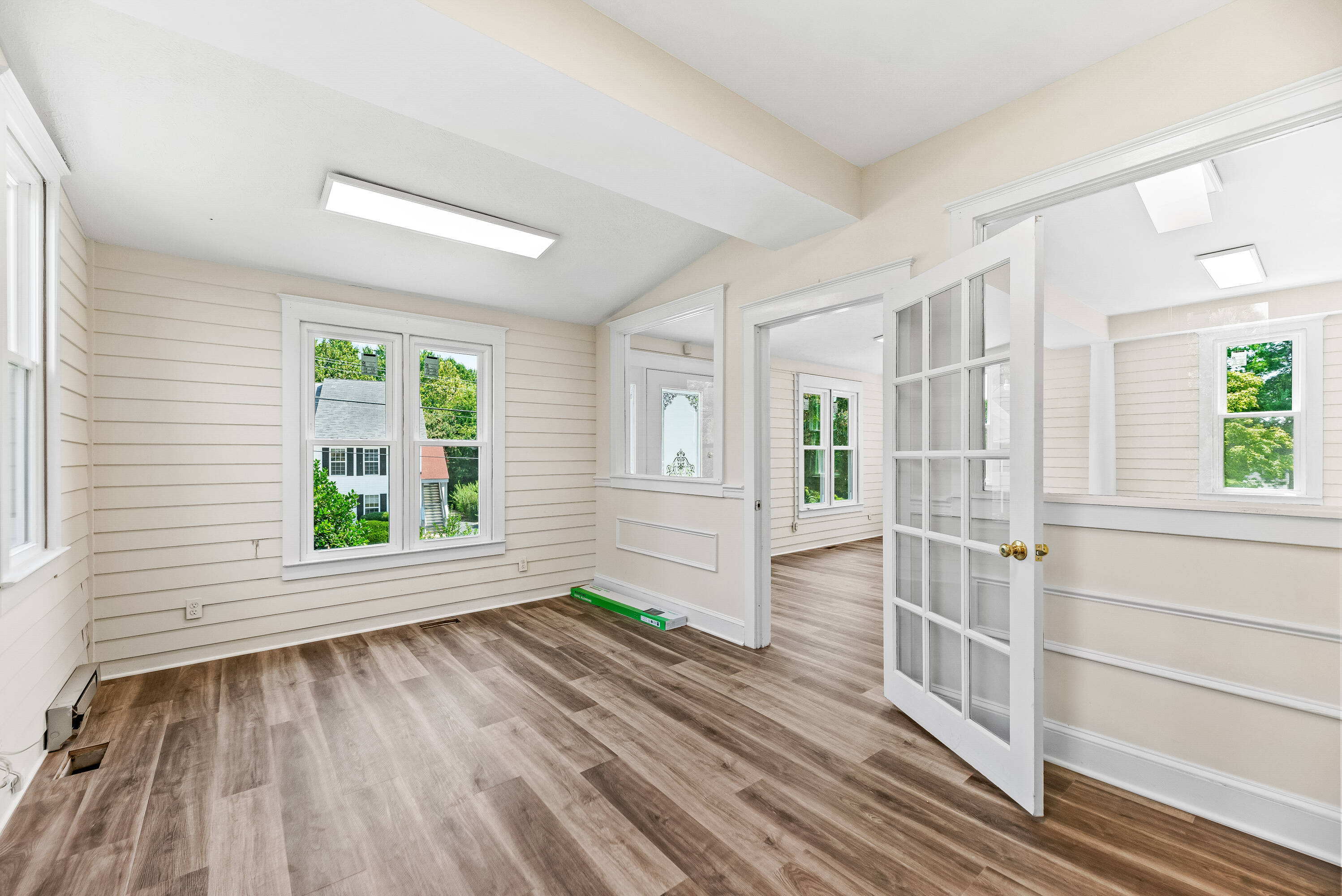 4140 Old Town Rd, Huntingtown, MD 20639