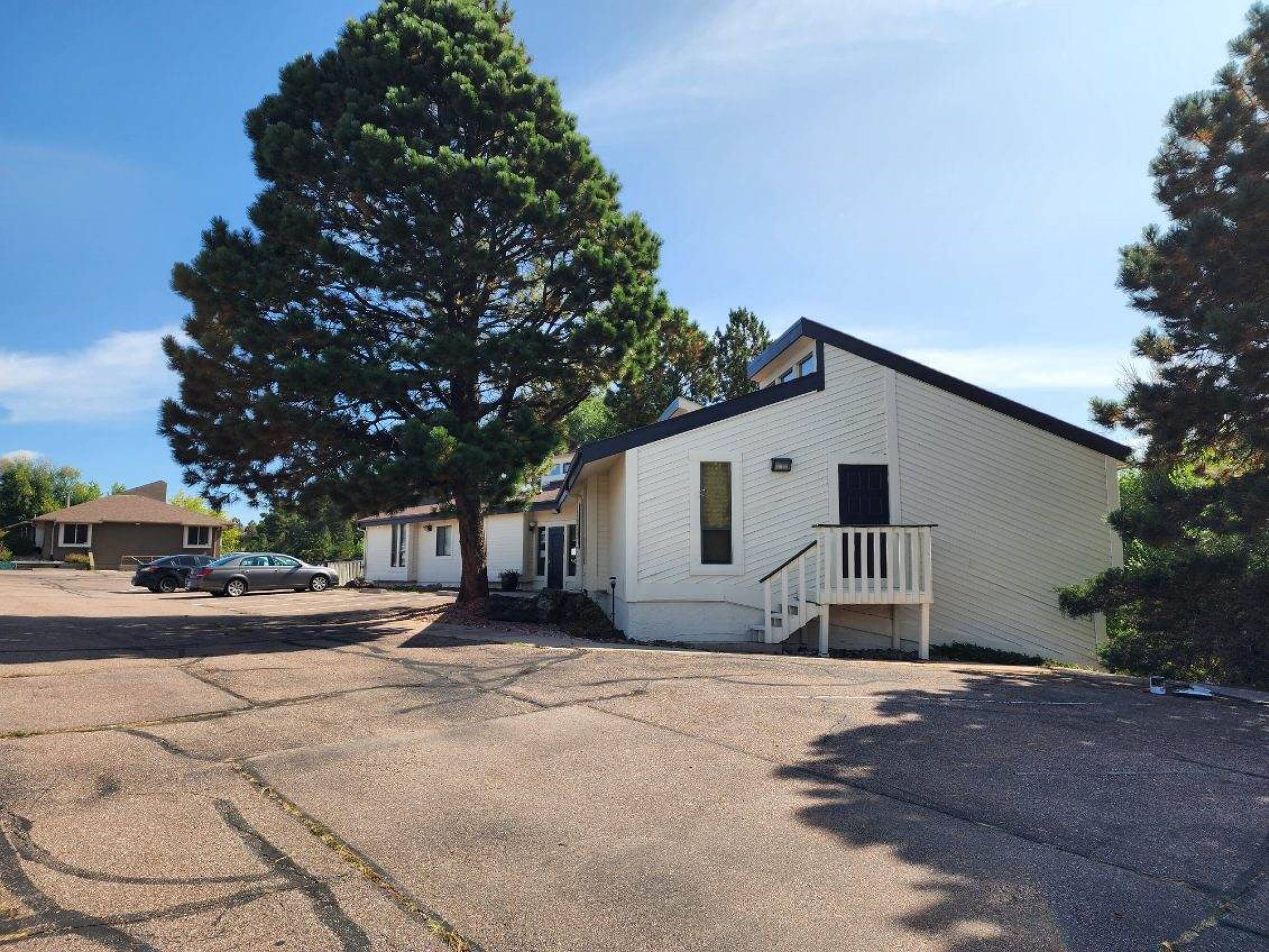 3055 Austin Bluffs Pkwy Colorado Springs CO 80918 Crexi Com   8224b935b1444901b550215784bd4bd8 3000x2000 Resize 