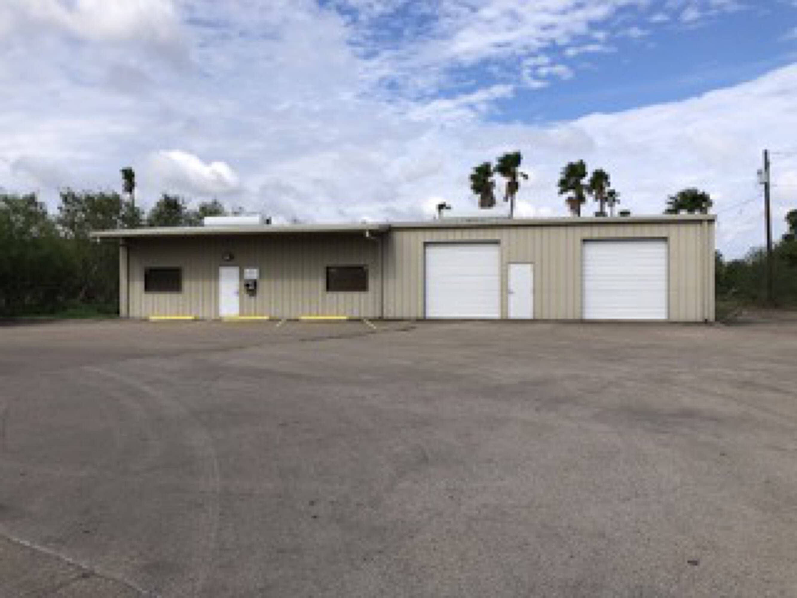 1415 N Ed Carey Dr, Harlingen, TX 78550