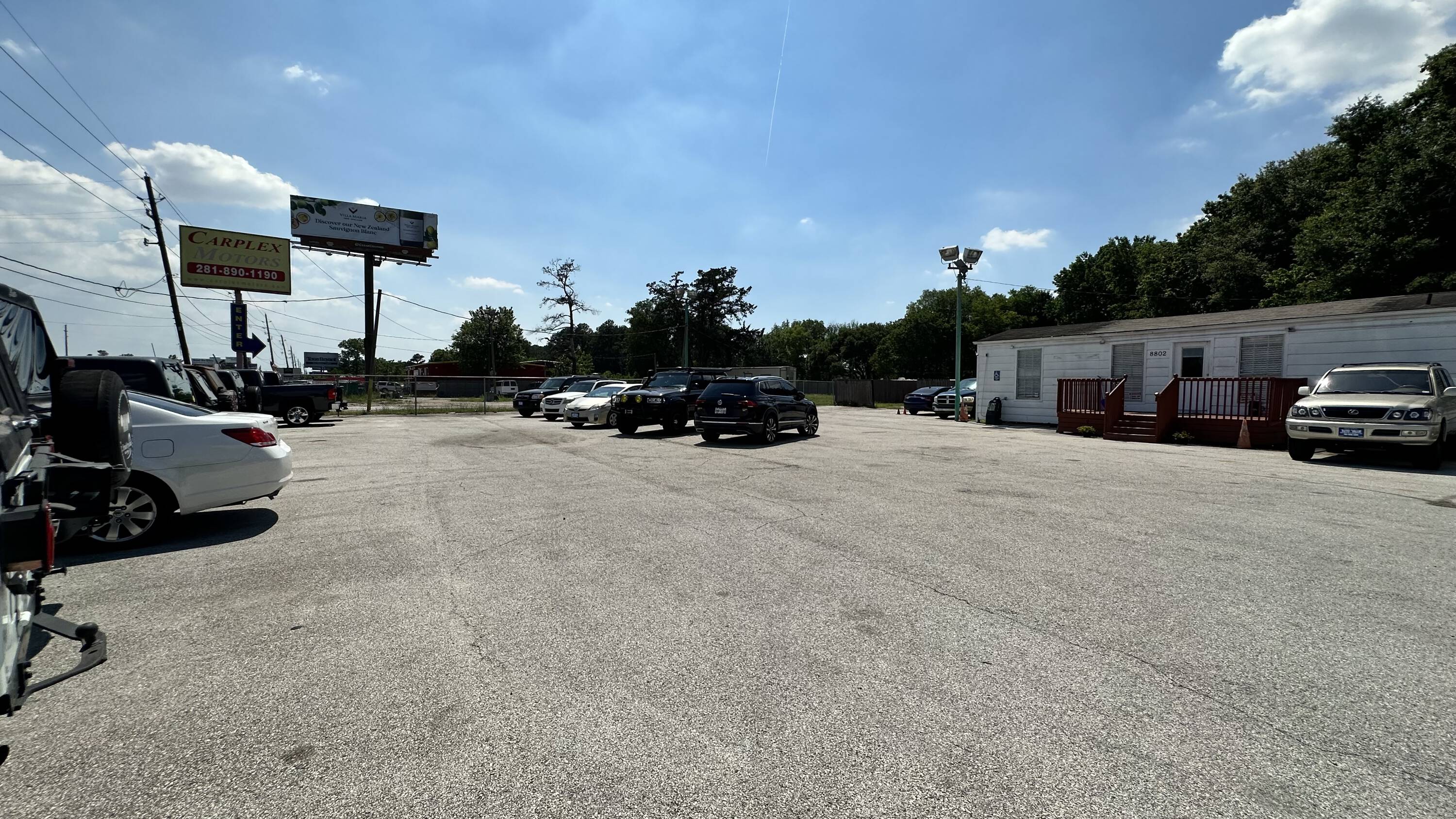 8802 Cypress Creek Pkwy, Houston, TX 77070