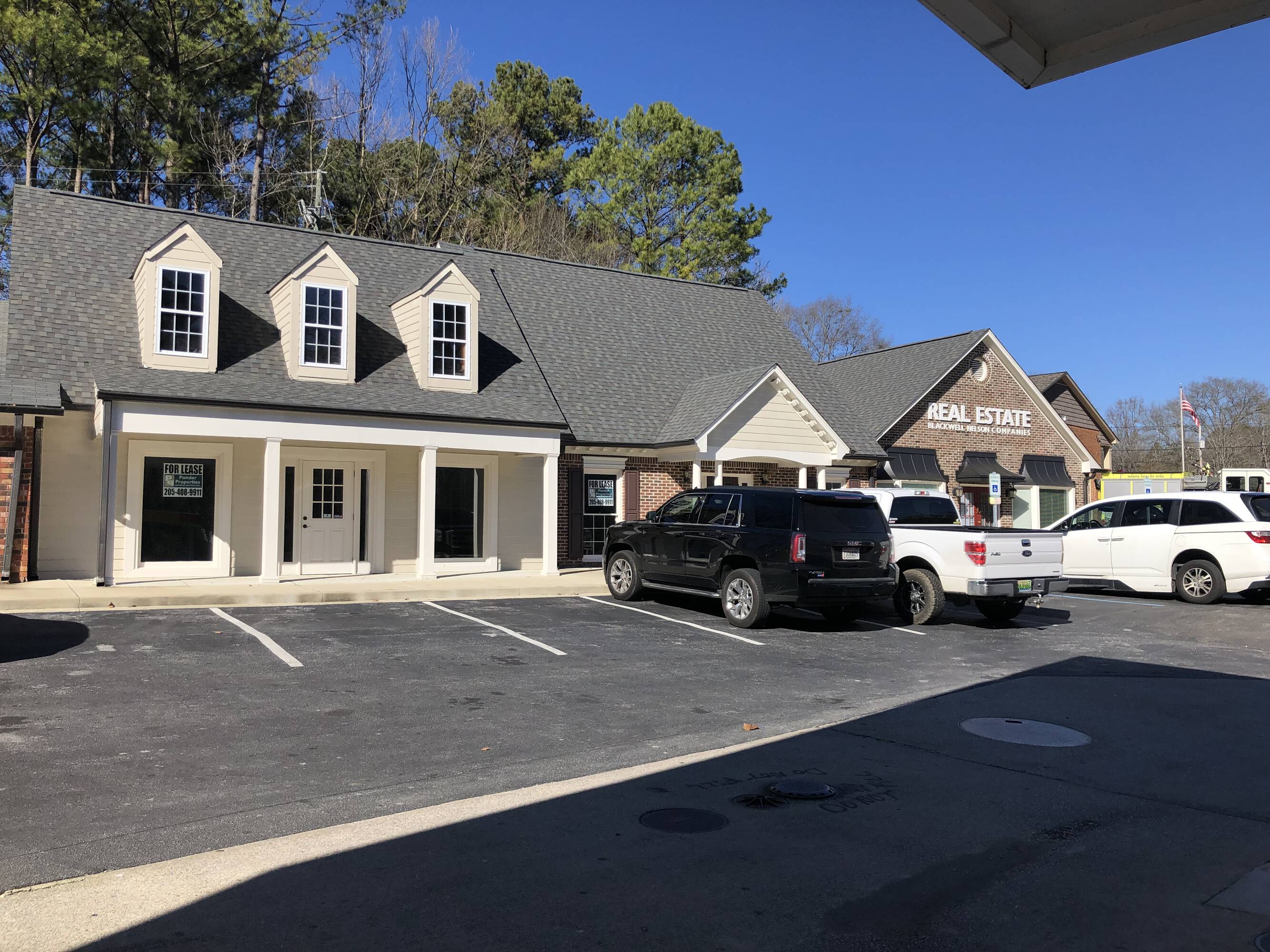 5502 Caldwell Mill Rd, Birmingham, AL 35242