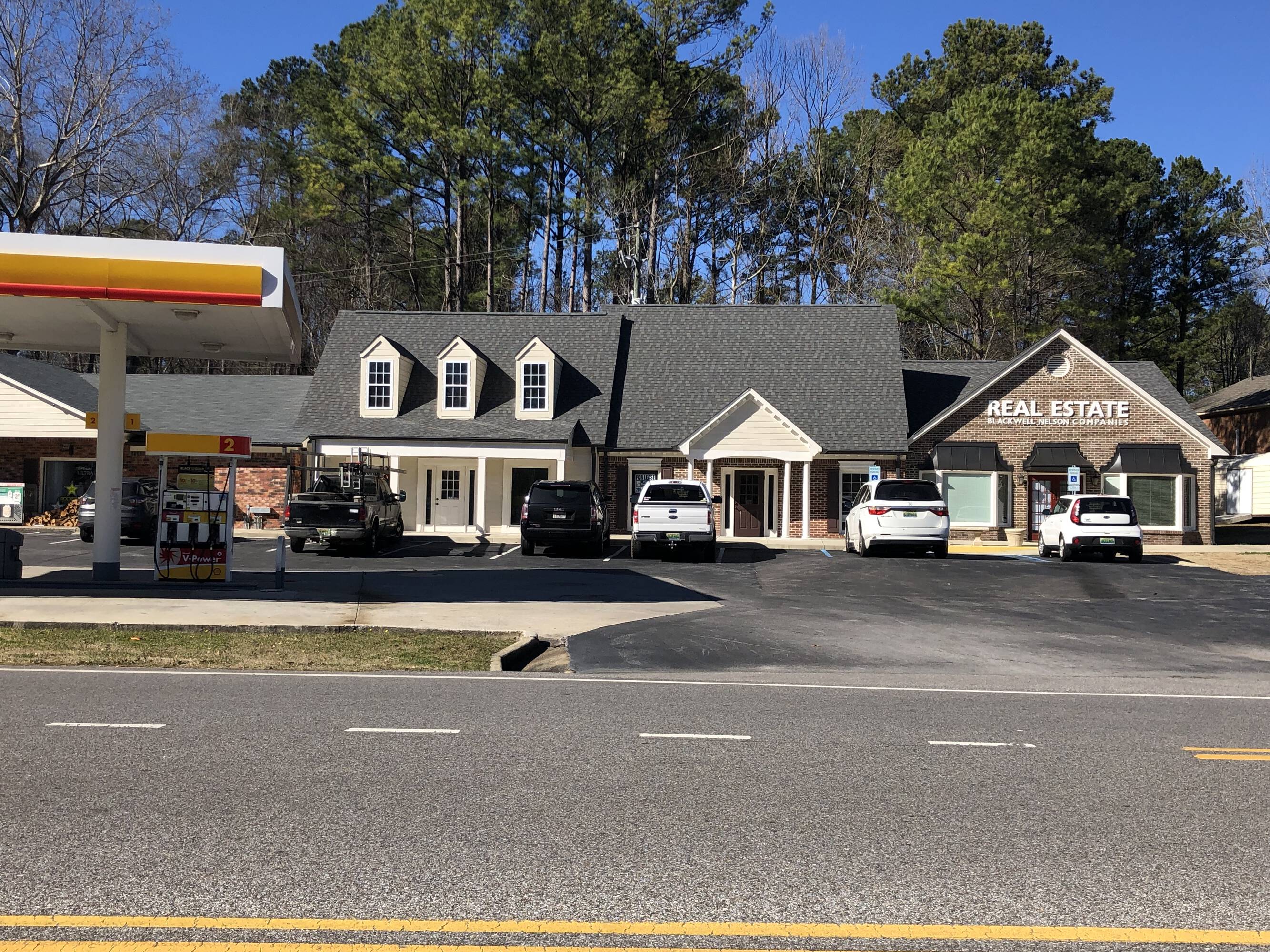 5502 Caldwell Mill Rd, Birmingham, AL 35242