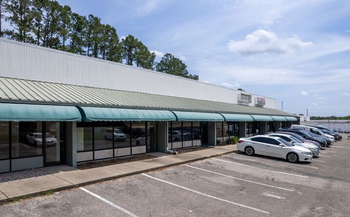 Pictures of Retail, Office, Industrial property located at 5002-5036 Tennessee Capital Blvd, Tallahassee, FL 32303 for lease - image #1
