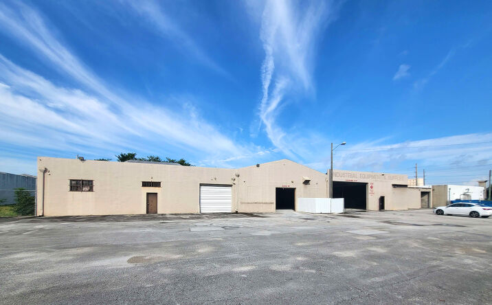 Pictures of Industrial property located at 2065 NW 7th Ave, Miami, FL 33127 for lease - image #1