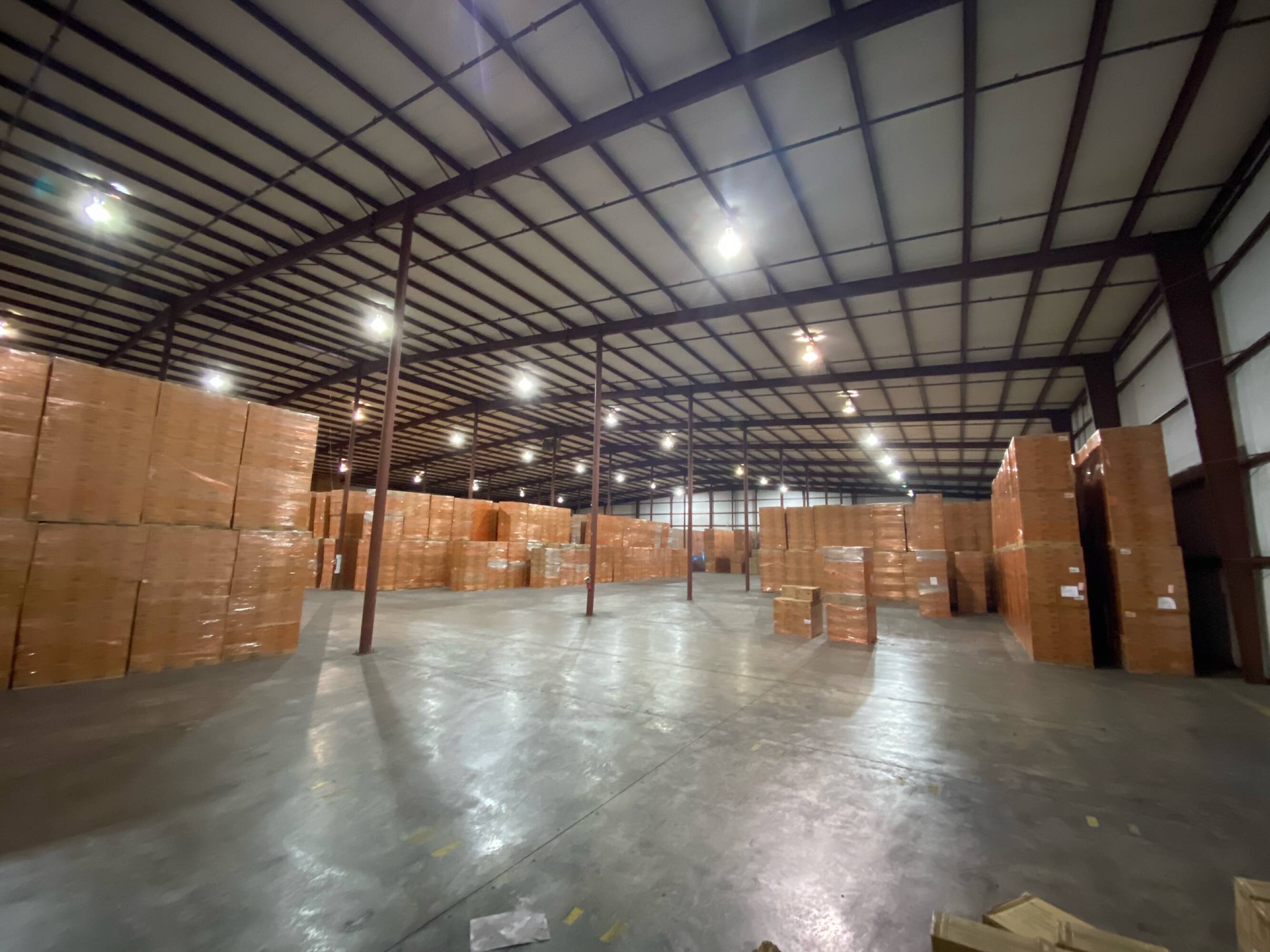 1330498