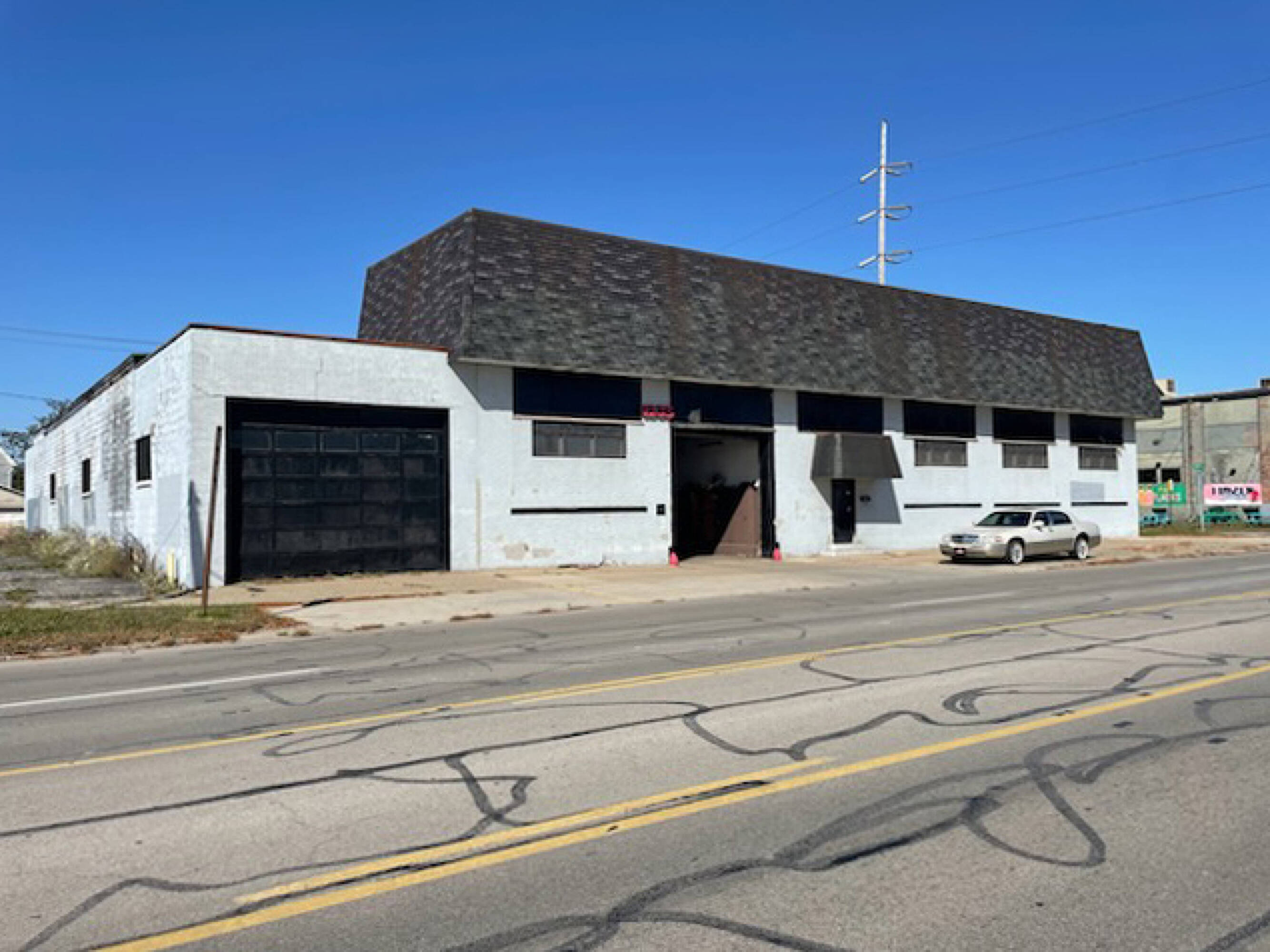 1235 N Summit St, Toledo, OH 43604