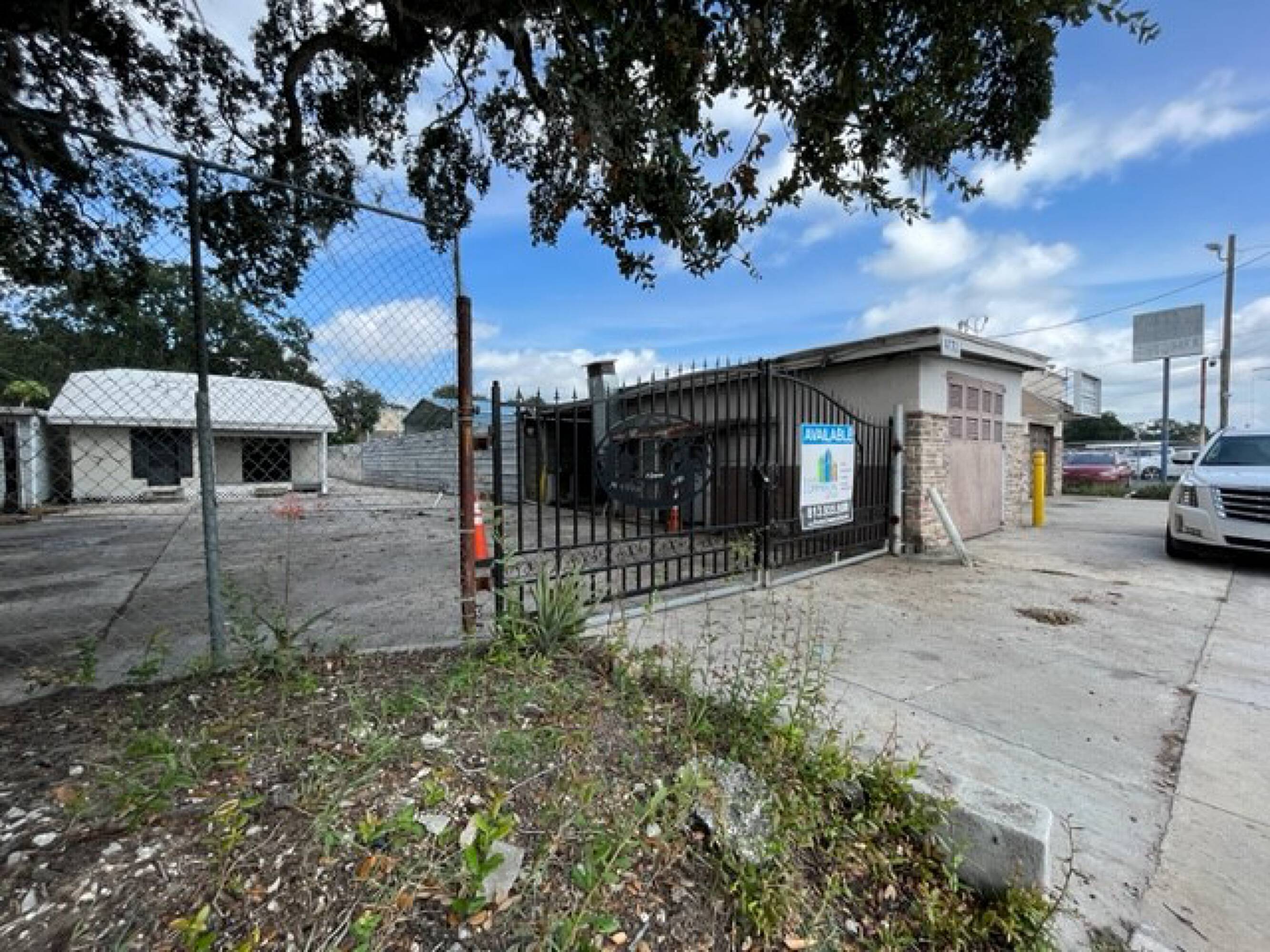 2814 E Hillsborough Ave Tampa Fl 33610 - znwofo3
