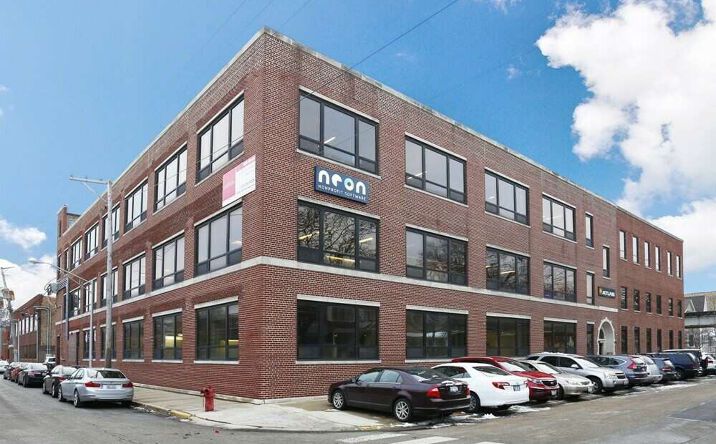Pictures of Office property located at 1801 W Warner Ave, Chicago, IL 60613 for lease - image #1