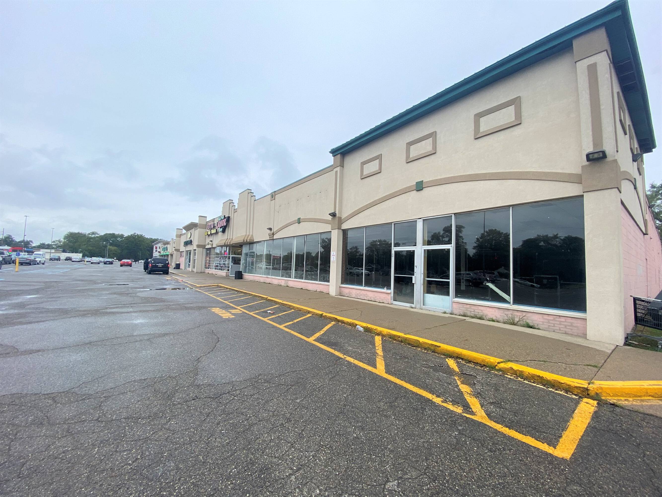 1647 Holmes Rd, Ypsilanti, MI 48198