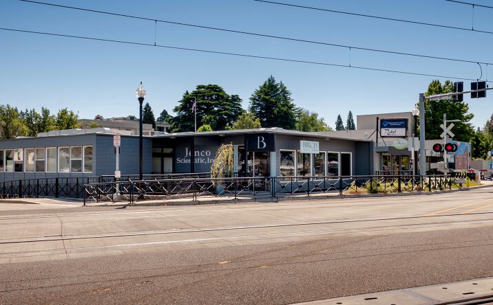 Pictures of Office property located at 11200 SE 21st Ave, Milwaukie, OR 97222 for lease - image #1