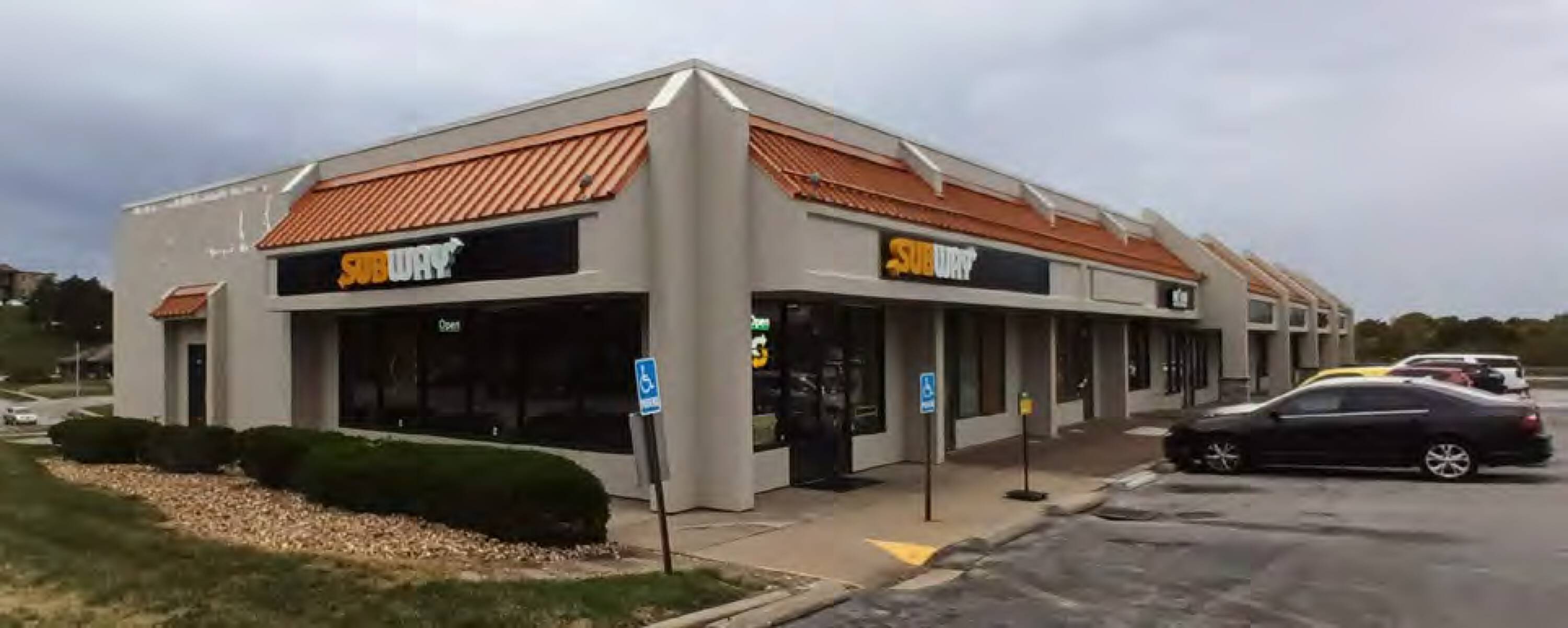 612630 NW Englewood Road, Gladstone, MO 64118