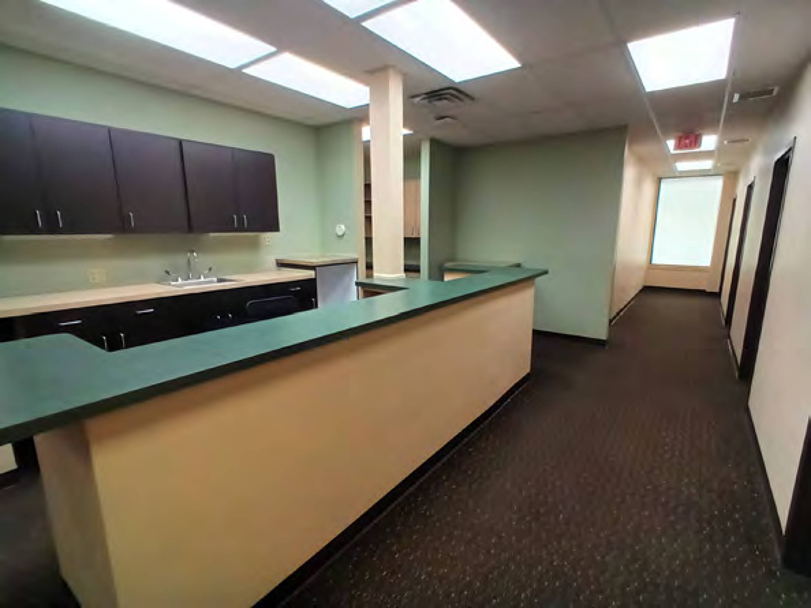 612630 NW Englewood Road, Gladstone, MO 64118