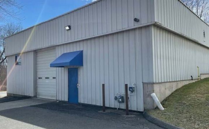 Pictures of Industrial property located at 12 Commerce Rd, Newtown, CT 06470 for lease - image #1